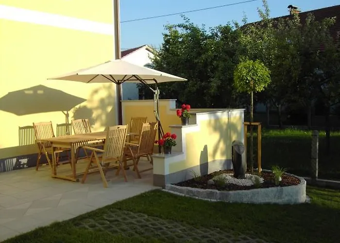 Oda ve Kahvaltı Fruehstueckspension Kibler