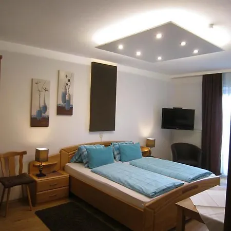 Fruehstueckspension Kibler Bed & Breakfast Sankt Georgen im Attergau